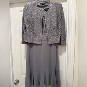 Jessica Howard Silver Formal Dress